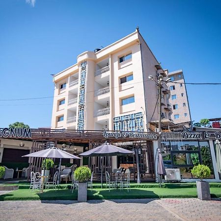 Villa Magnum Douala Esterno foto