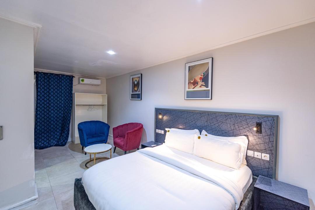 Villa Magnum Douala Esterno foto