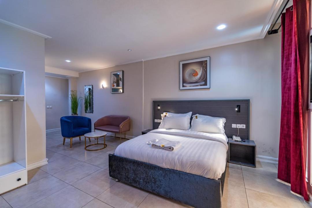Villa Magnum Douala Esterno foto